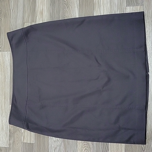 Talbots Dresses & Skirts - Talbots women's 12 black stretch pencil skirt